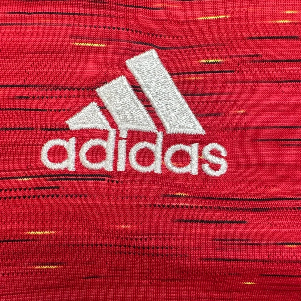 adidas 🪶 item